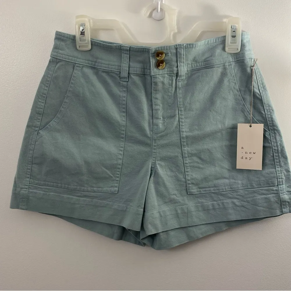 NWT chino stretch shorts - Image 5