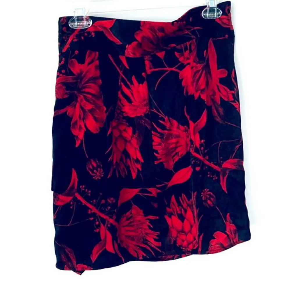 Zara silky satin mini  faux wrap side bow tie black red floral skirt XS NWT - Image 9
