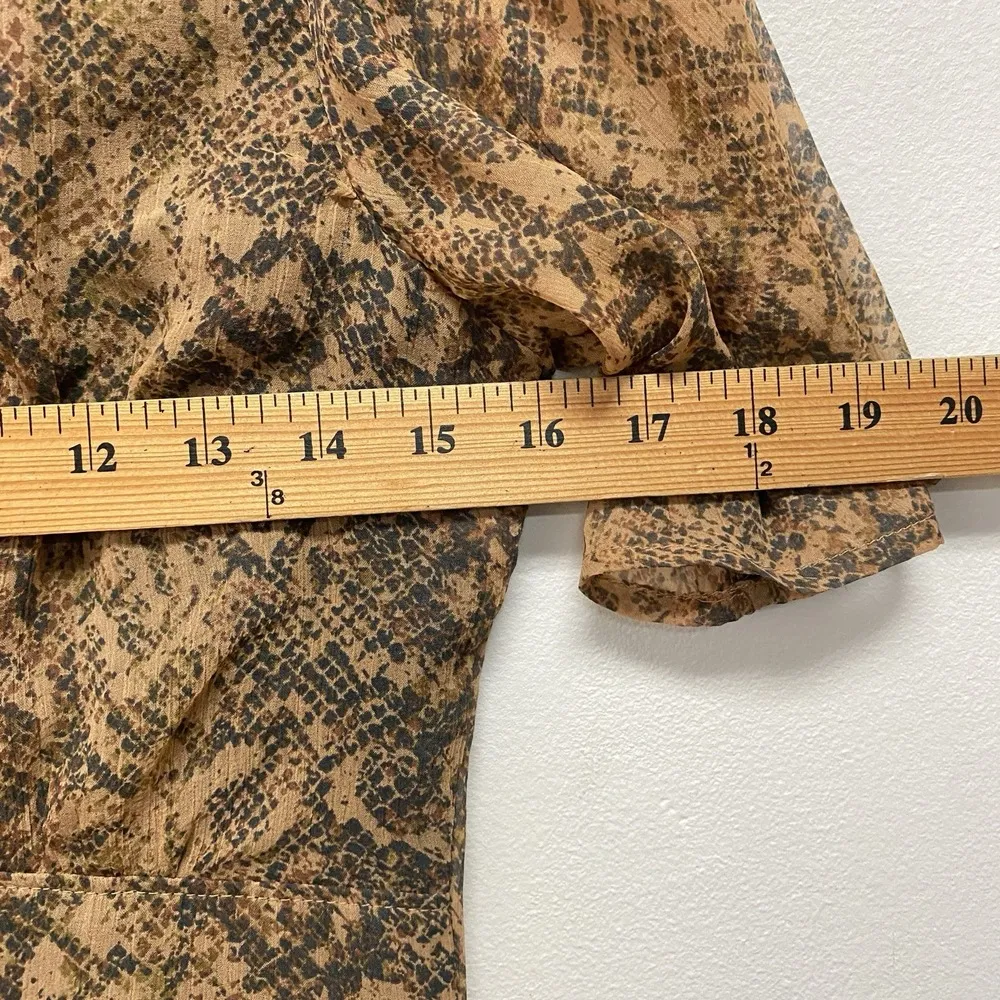 Abercrombie & Fitch Women Small Dress Short Sleeve Vneck Button Up  Animal Print - Image 8