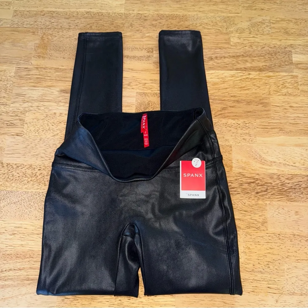 SPANX Black Faux Leather Leggings Petite‎ Medium New Whimsigoth Rocker - Image 3