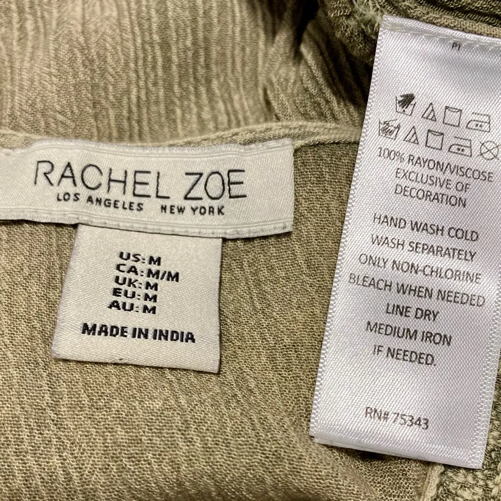 Rachel Zoe Olive Green Textured Boho Peasant Top V-Neck Tassel Tie Size Medium - Image 3