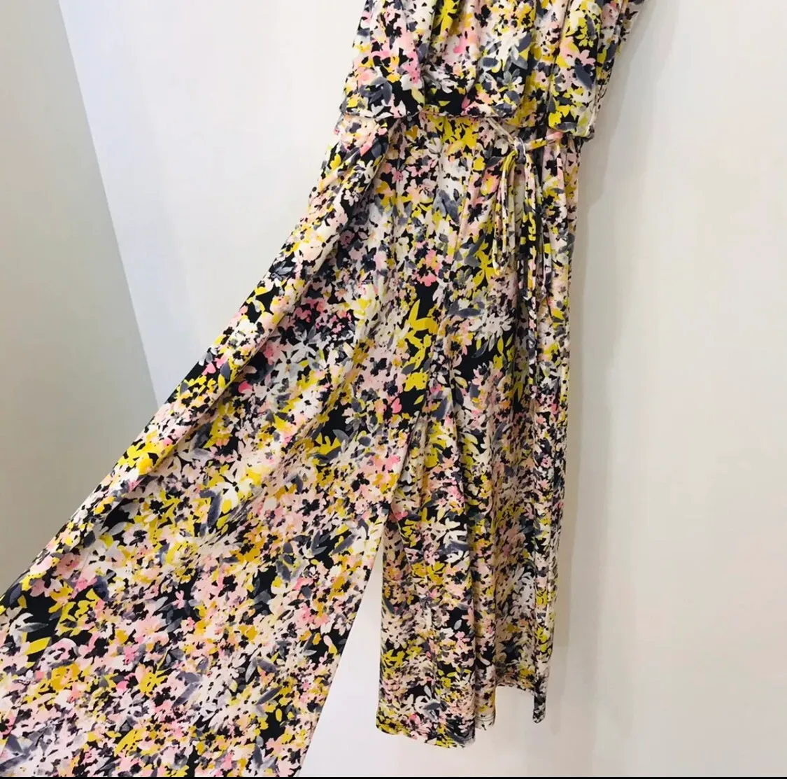 NWT  Blossom Print Jumpsuit sz 4 - Image 10