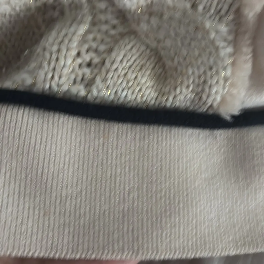 Women's Kuho designer Cable Knit Sleeveless Sweater - Image 10