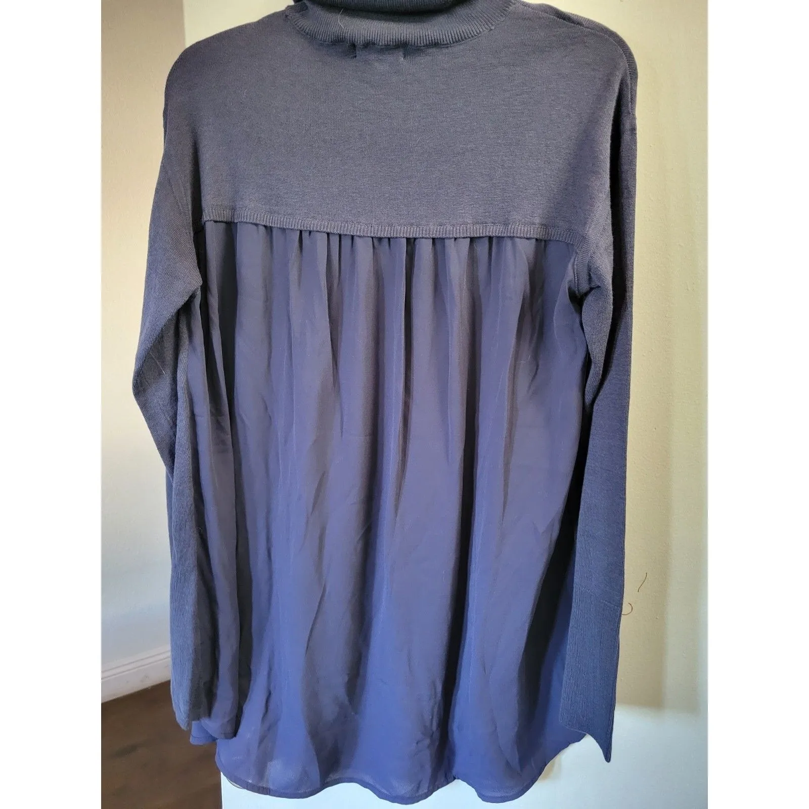 DG2 Diane Gilman Women's Knit Drape Back Turtleneck Top Blue Navy Size Small - Image 2