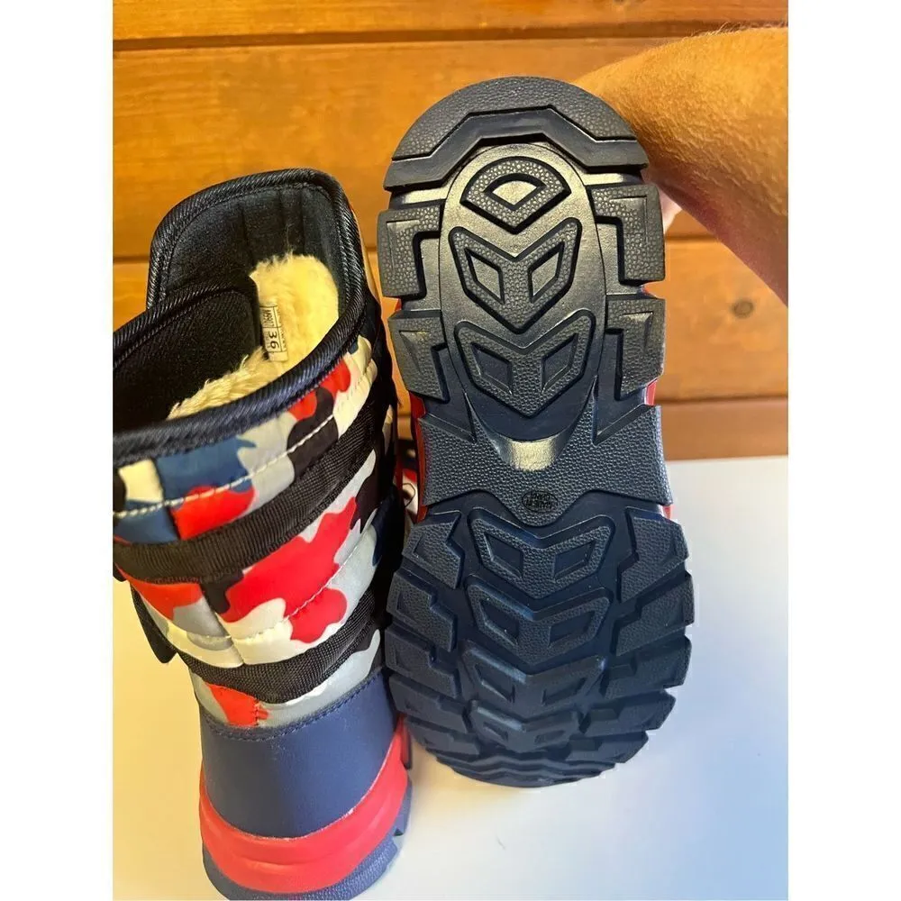 COGA Womens size 36 (US 6) Quilted Camo / Faux Fur Lined Winter Boots Blue - Image 3