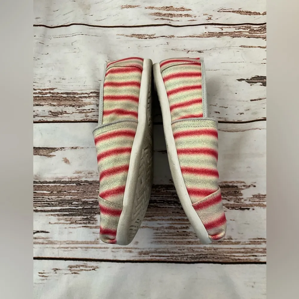 TOMS ALPARGATAS SPARKLY CLASSIC FLAT SLIP ONS - Image 4