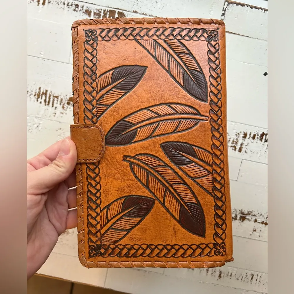 Tooled embellished turquoise stone leather wallet with dream catcher feather Brown - Image 3