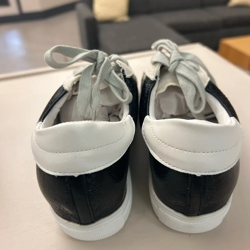 Nature Breeze Black and White Sneakers 6 1/2 Brand New! - Image 3