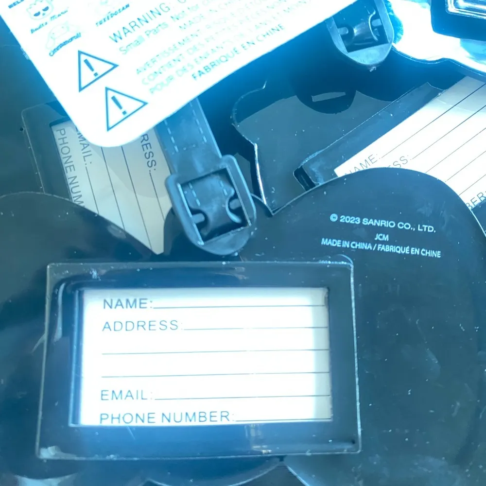 Hello Kitty 4 Piece Luggage Bag Tag Set - Image 3