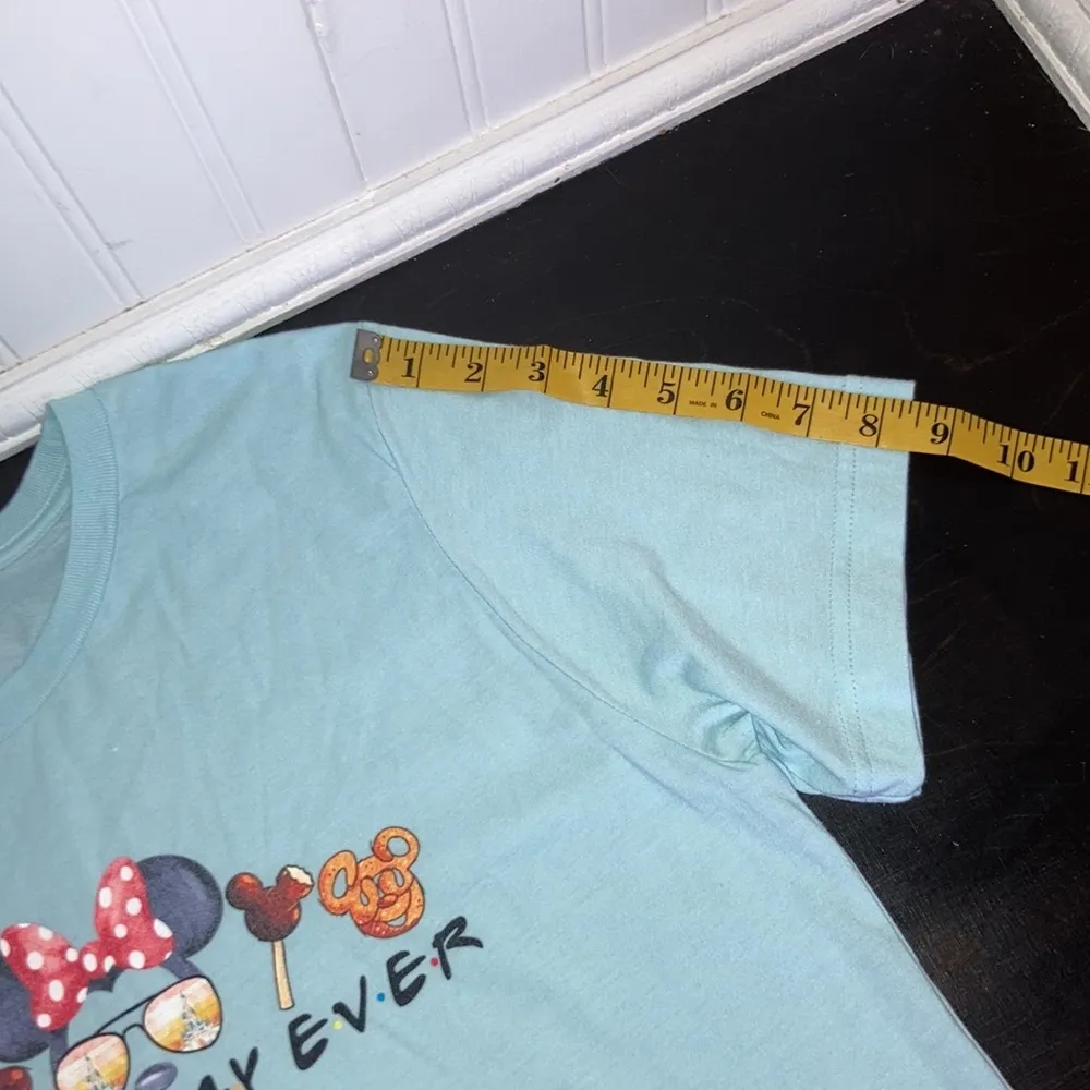 Disney “best day ever” Walt Disney world snack t shirt women’s sz M GUC - Image 8