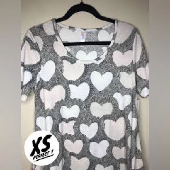 NWT LuLaRoe Perfect T Heart Cream White Black Tan Short Sleeve Tee Size XS - Image 2