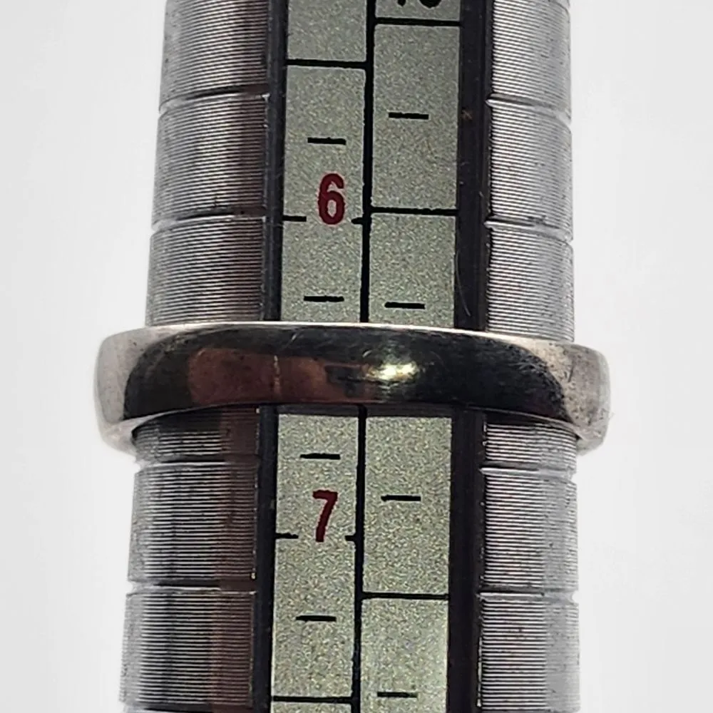 Sterling Silver & Cylindrical Jade Ring (6.5) Green - Image 7