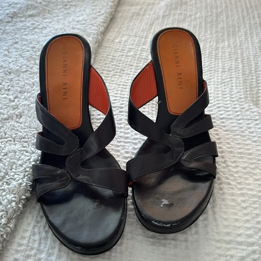 Gianni Bini Women's 8 Zig Zag Slip On Wedge Heel Brown Leather Cutout Sandals - Image 4