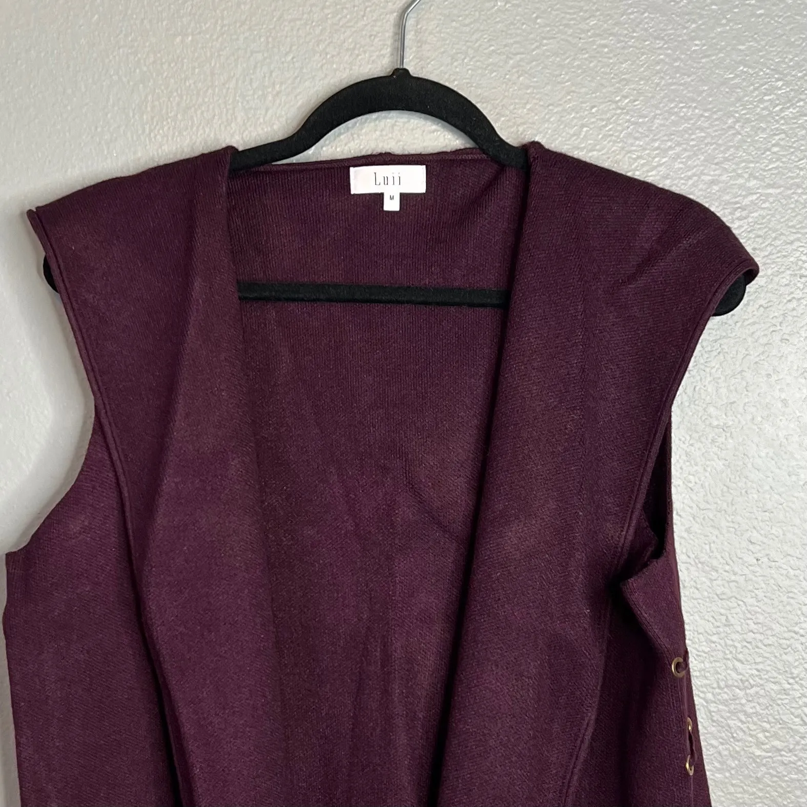 Luii‎ Burgundy Hooded Sleeveless Vest Size M Lace Up Sides Pockets Longline Purple Size M - Image 5