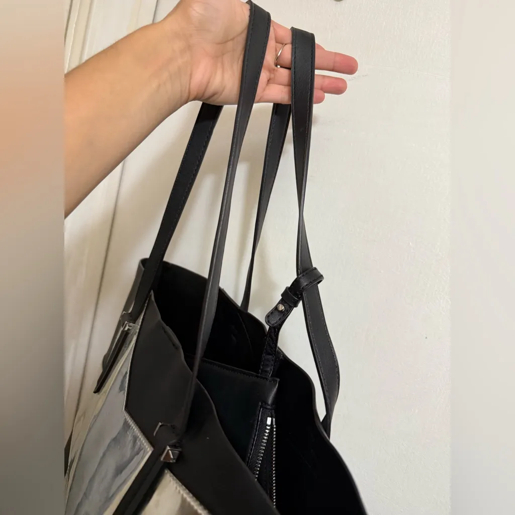 Kendall and‎ Kylie Black and Silver Izzy Star Large Tote Bag - Image 6