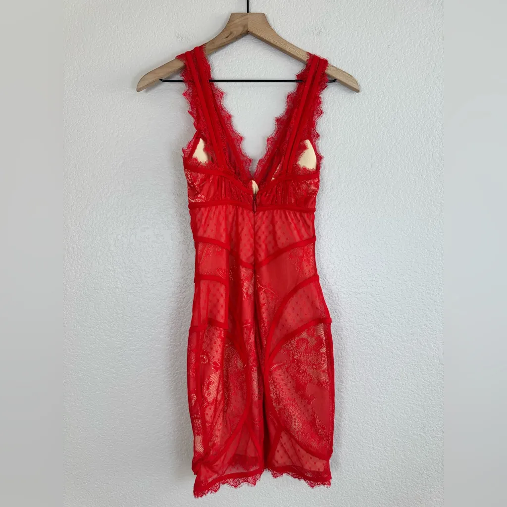 Bebe Y2K Red Nude Lace Overlay Plunging V Neck Bodycon Mini Dress size XS - Image 10