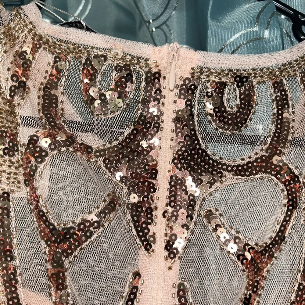 Vvm Curve Formal Dress. Size Medium. Rose Gold. Sheer Top. NWT. Has Stretch Gold - Image 10
