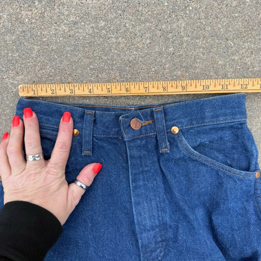 Y2K Wrangler 12MWZG Classic Fit Long Rise Cowgirl Cut Tapered Leg Jeans 3/4x34 - Image 6