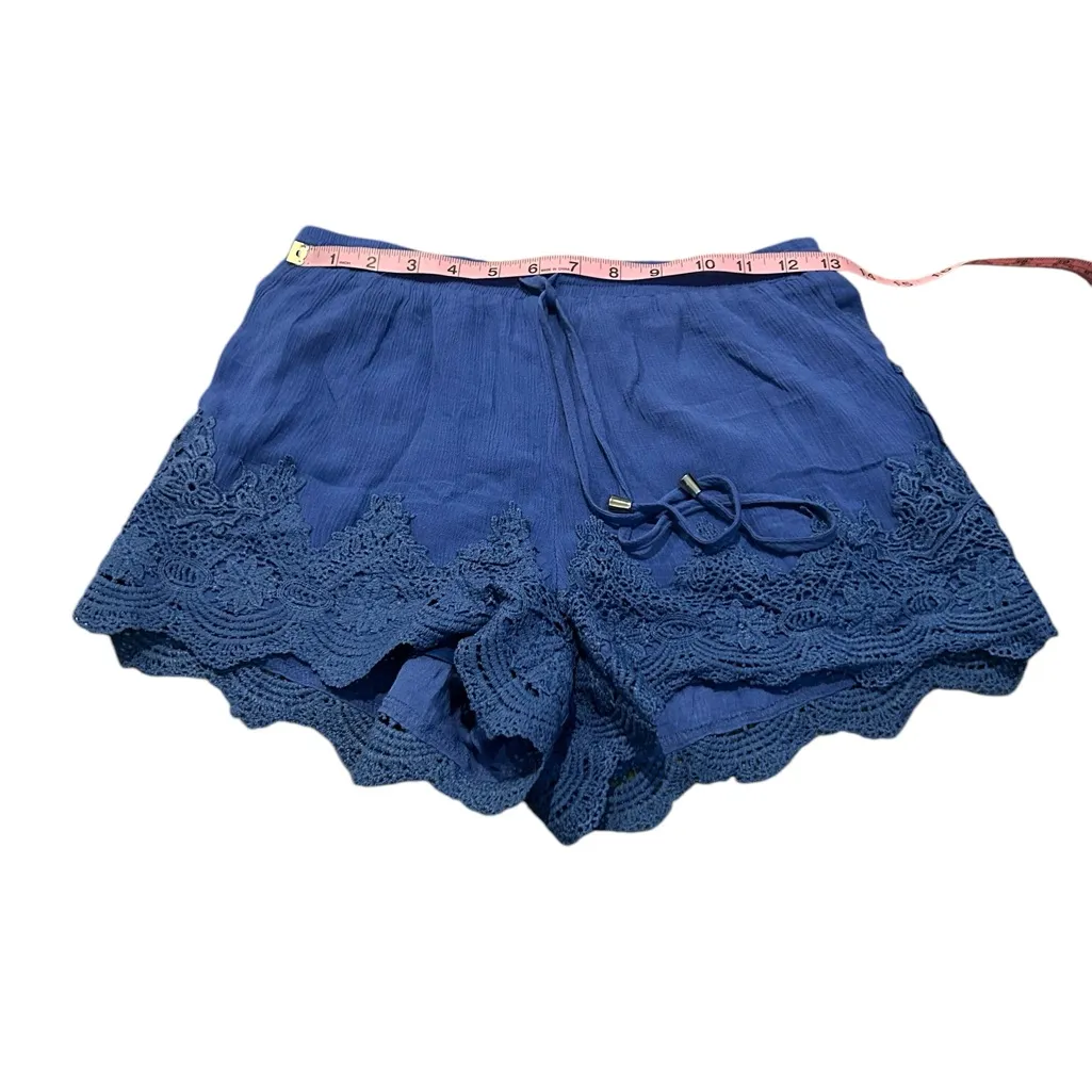 3/$15 ALYA Lacy pull on shorts - Image 2