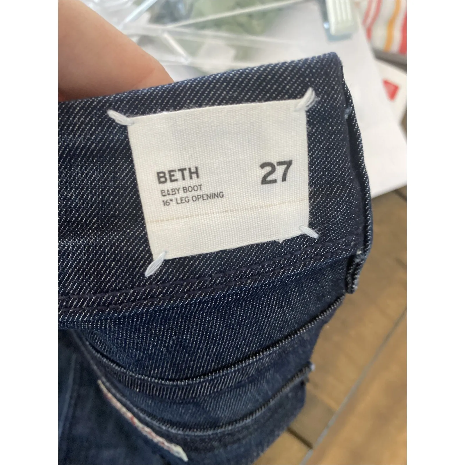 Hudson Jeans Women's 27 Beth Baby Boot Cut Dark Denim low rise Flap Pockets Blue - Image 8