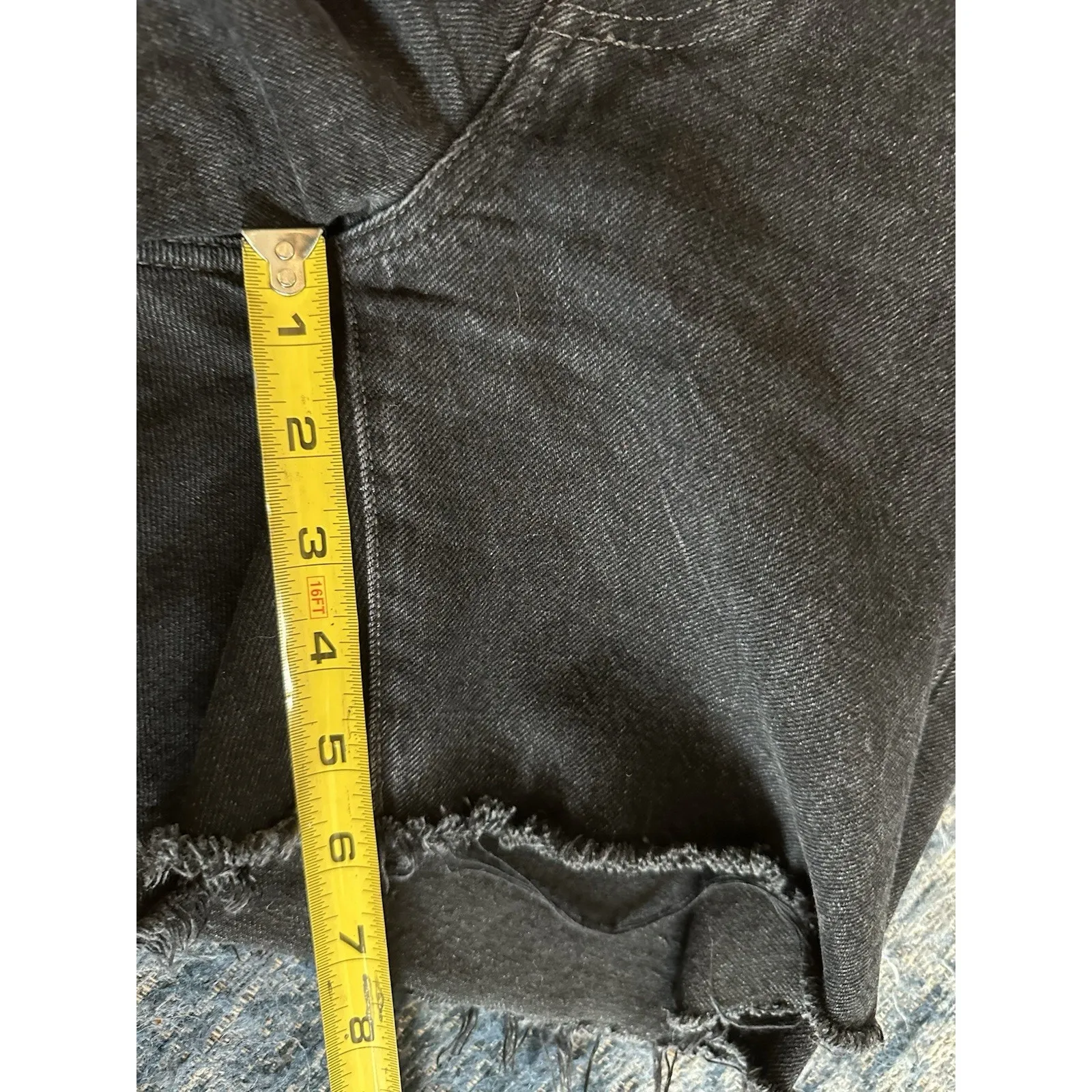 Levi's 501 Jean Shorts Women’s Size 30 Black Cut Off Button Fly Raw Hem 6”inseam - Image 10