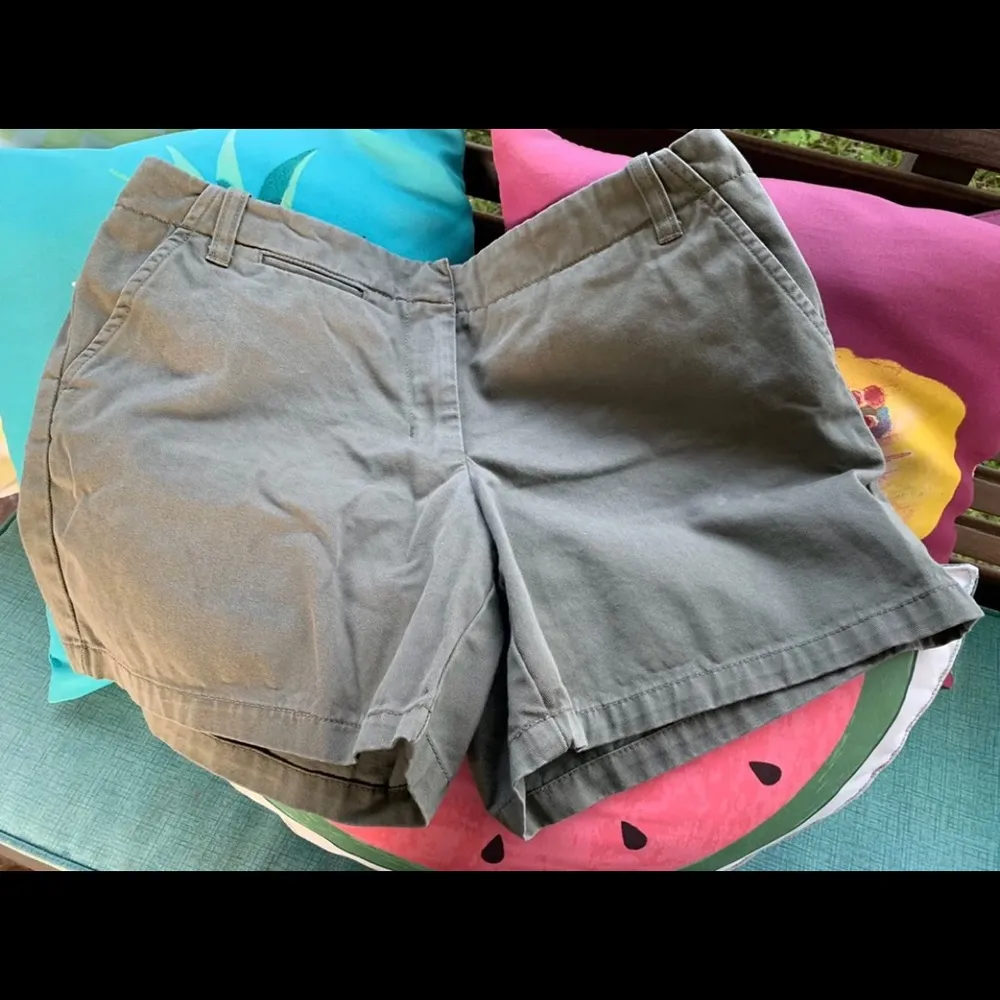 J crew flat front shorts - Image 3