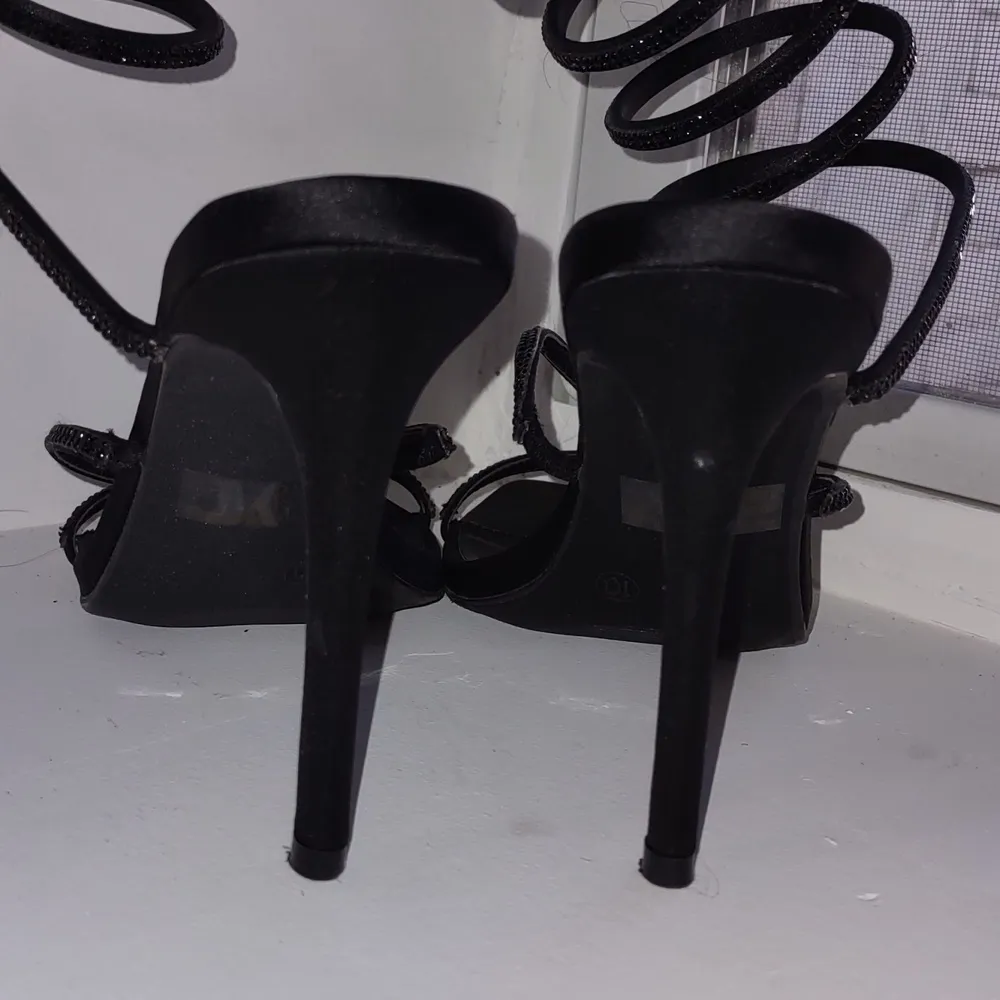 Wild Diva Lounge heels - Image 2