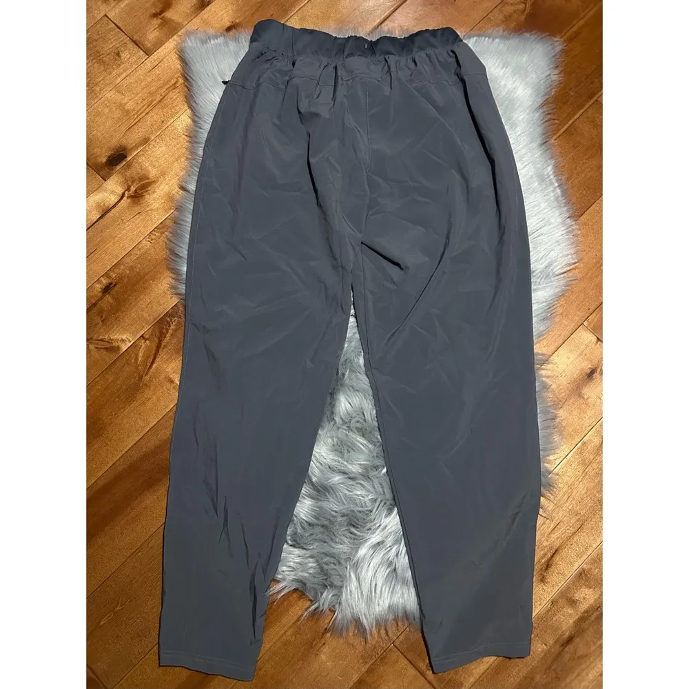 Adidas Women's Under the Lights Woven Warm Up Training Pants Gray Sz Large 16-18 - Image 4