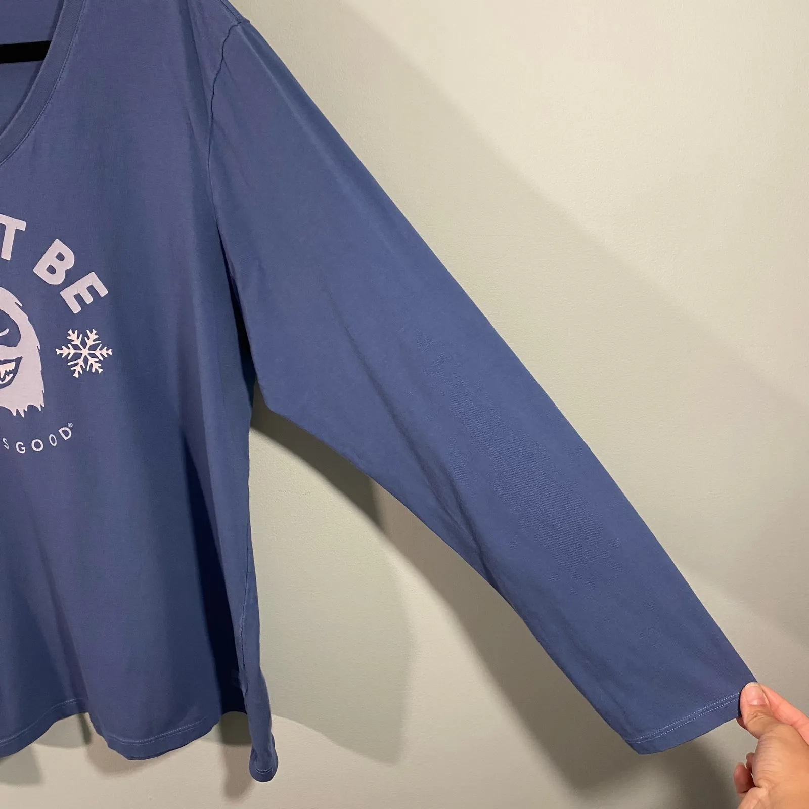 Life Is Good Women Blue Yeti "Yet It Be" V-neck L/S Tee Size XL - Image 8