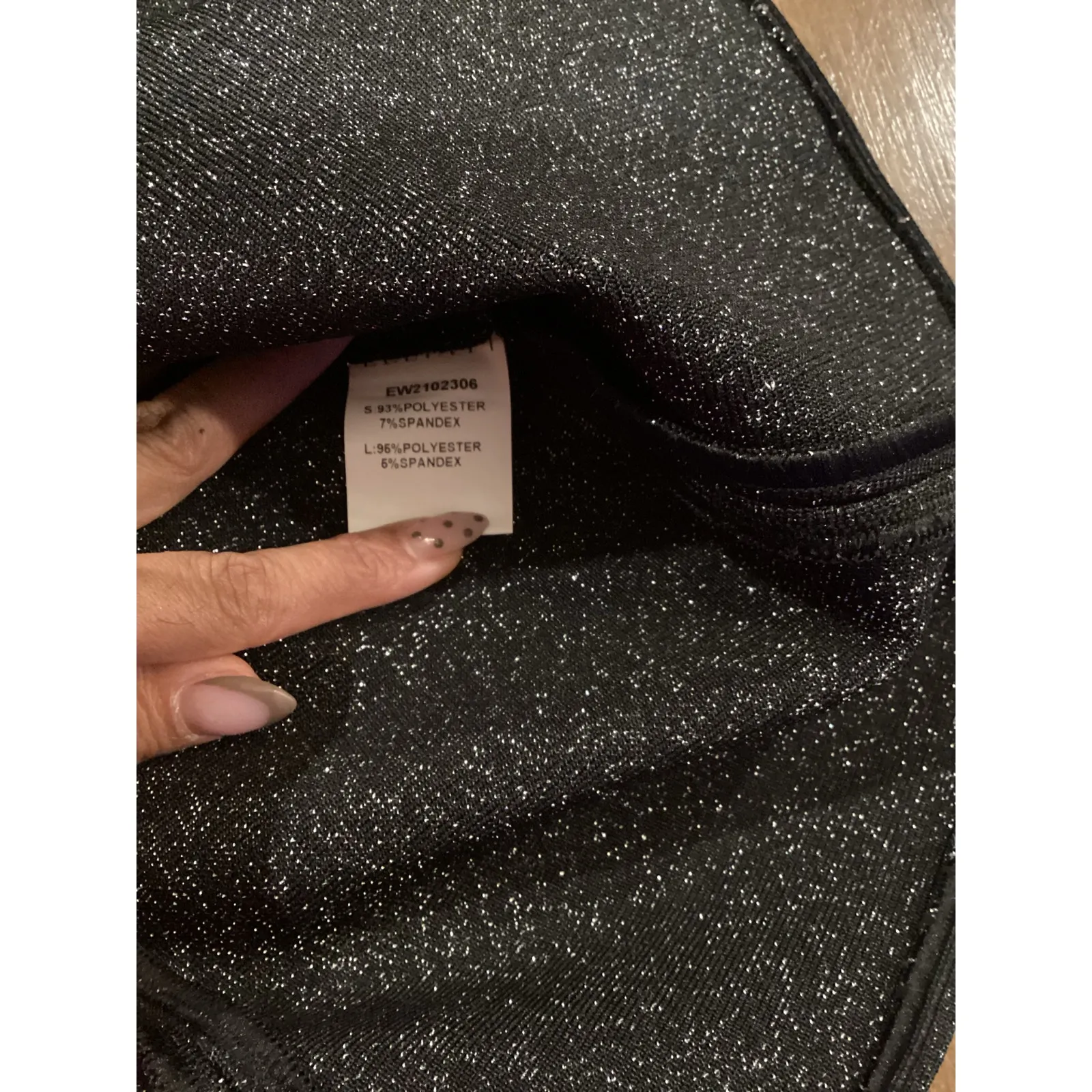 Elliatt Mallory Long Sleeve sweet heart neck line Mini Dress Black Shimmer L - Image 8