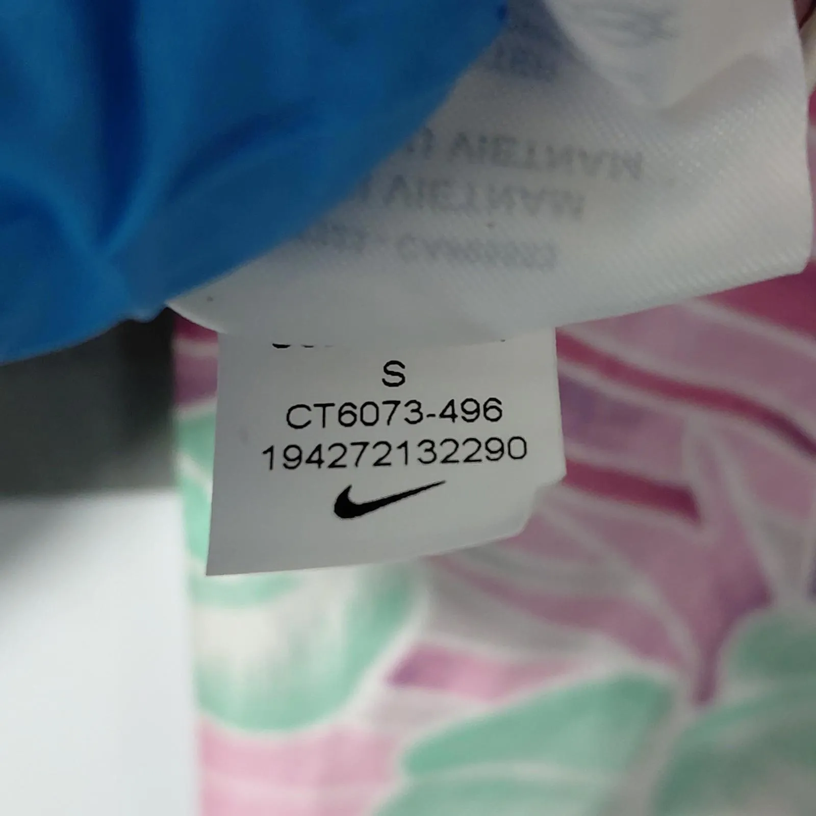 Nike Women's Small Tropical Windrunner Hooded  Activewear Windbreaker Jacket - Image 5