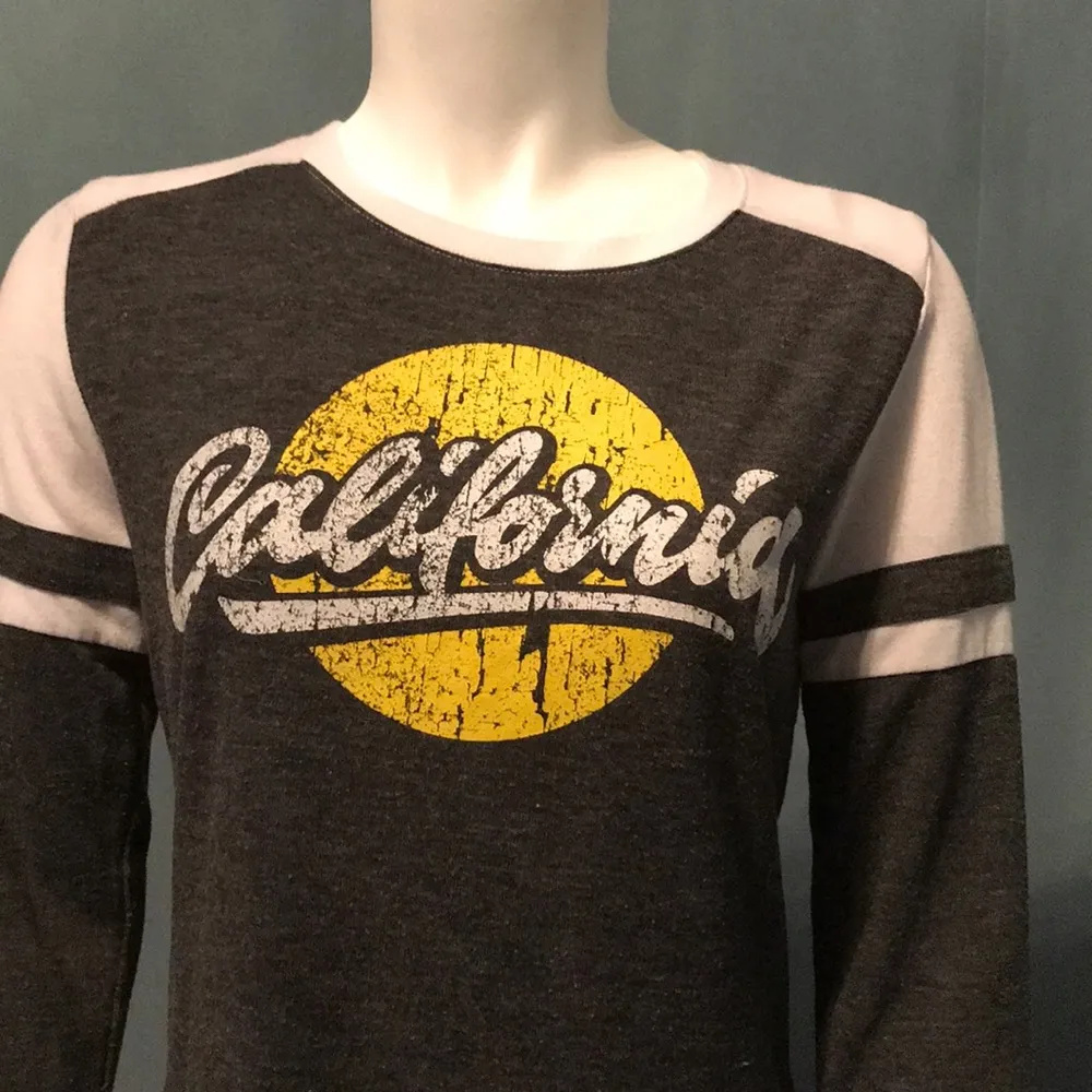 Modern Lux  Women’s Long Sleeve California Destination Tee - Image 3