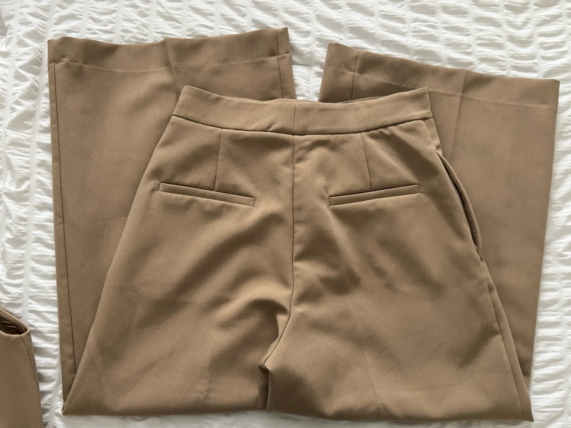 High-Waisted Cropped Wide-Leg Trousers - Image 3