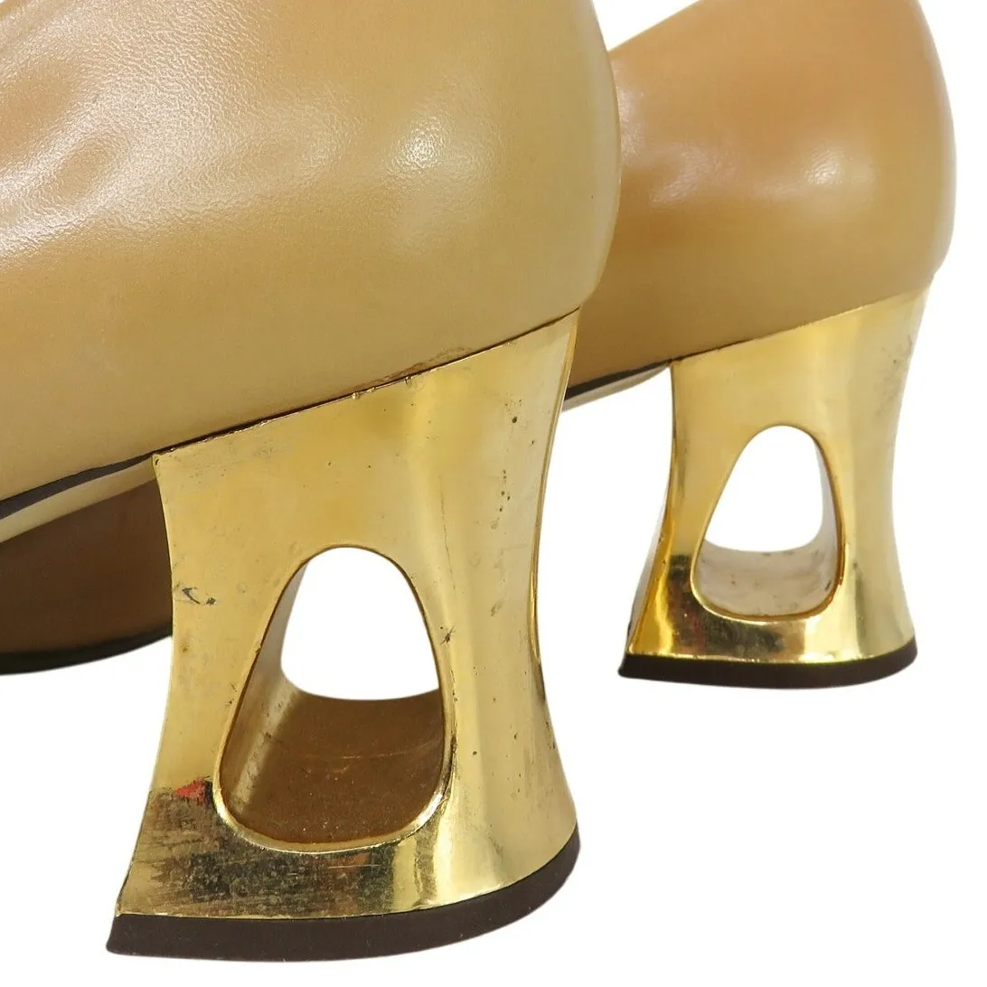 1970s Vintage Proxy Camel Leather Square Toe Chunky Gold Heel Pumps Size 8 Tan - Image 6