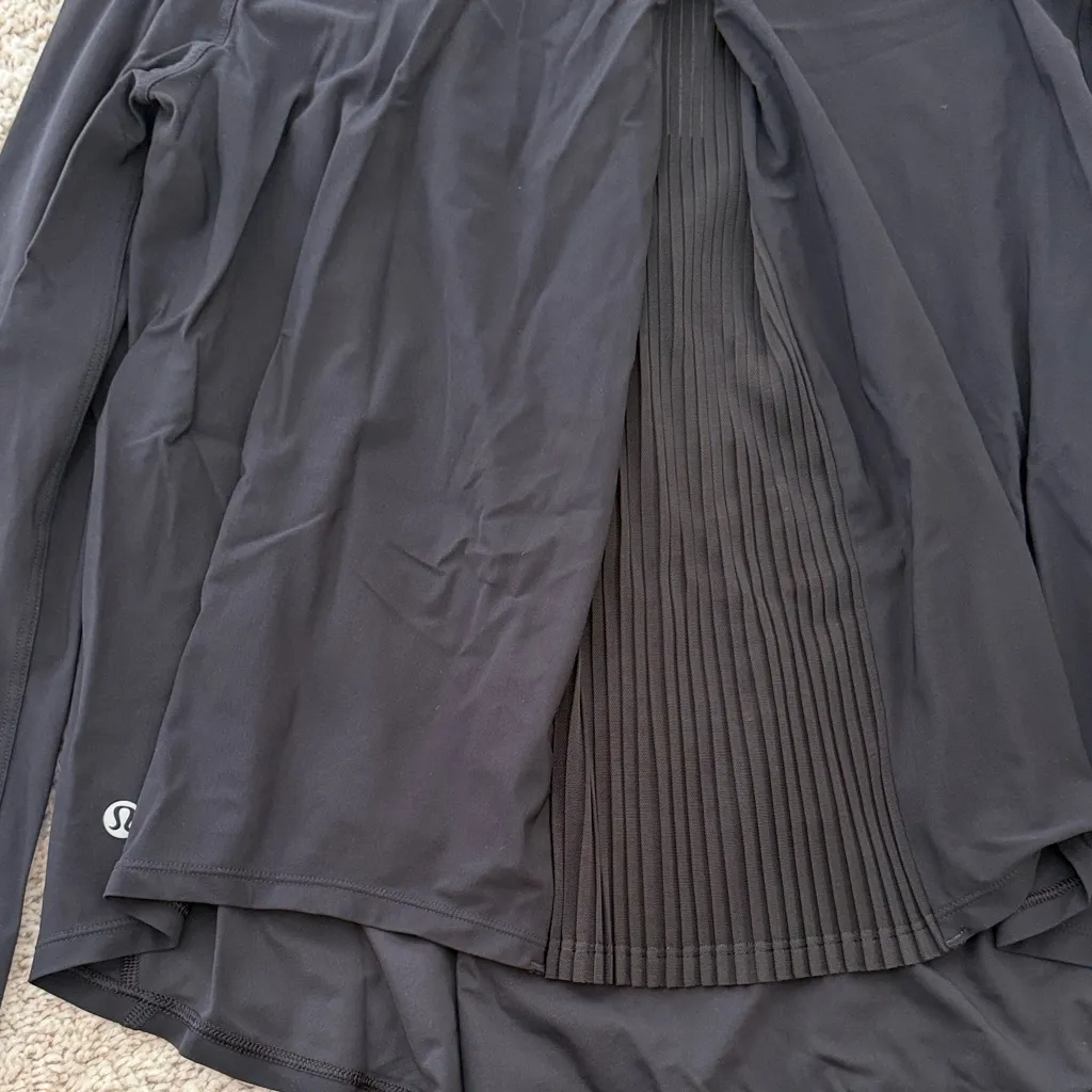 Black Long Sleeve Workout Top - Image 5