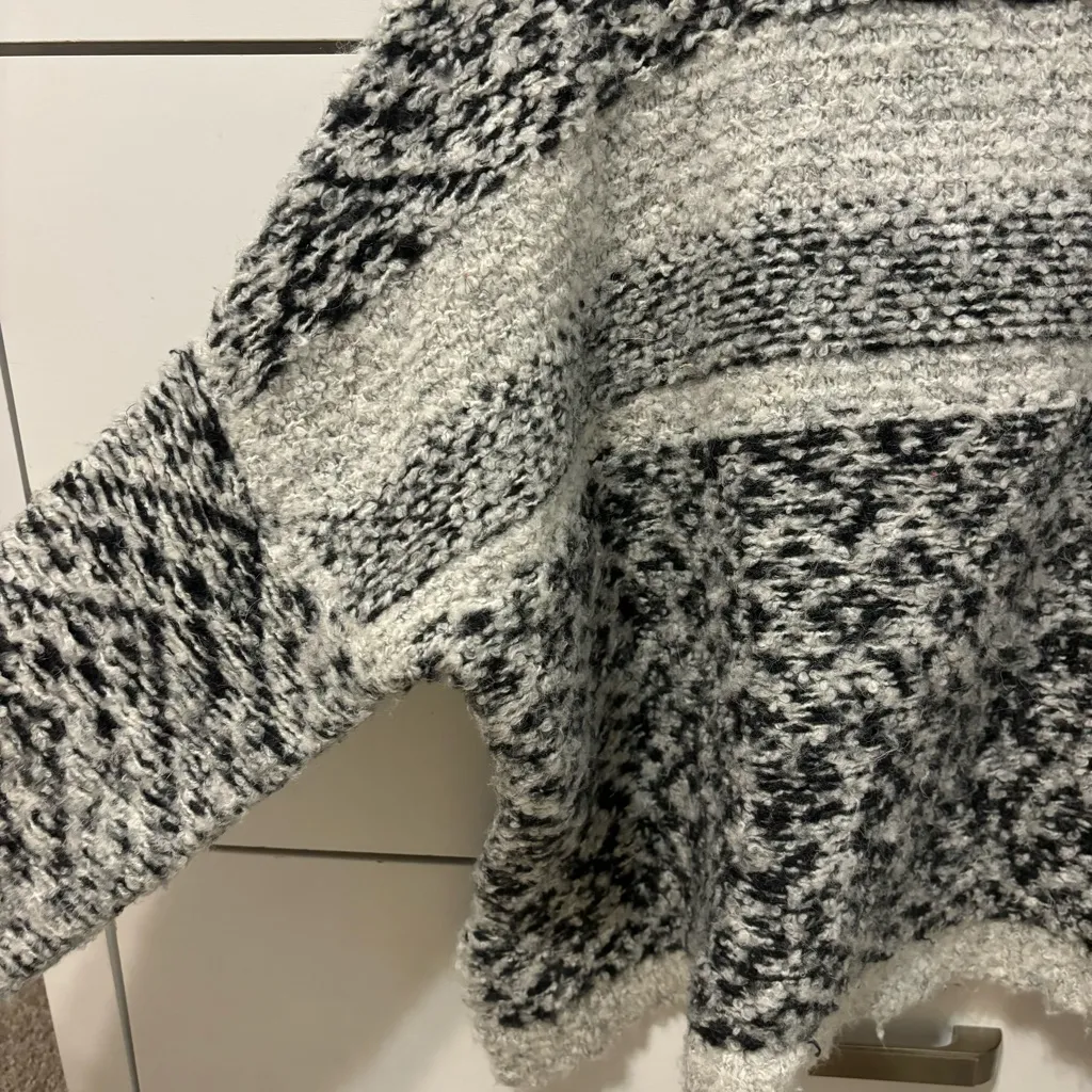 Anthropologie MOTH Flare Sleeve Marled Sweater - Image 4