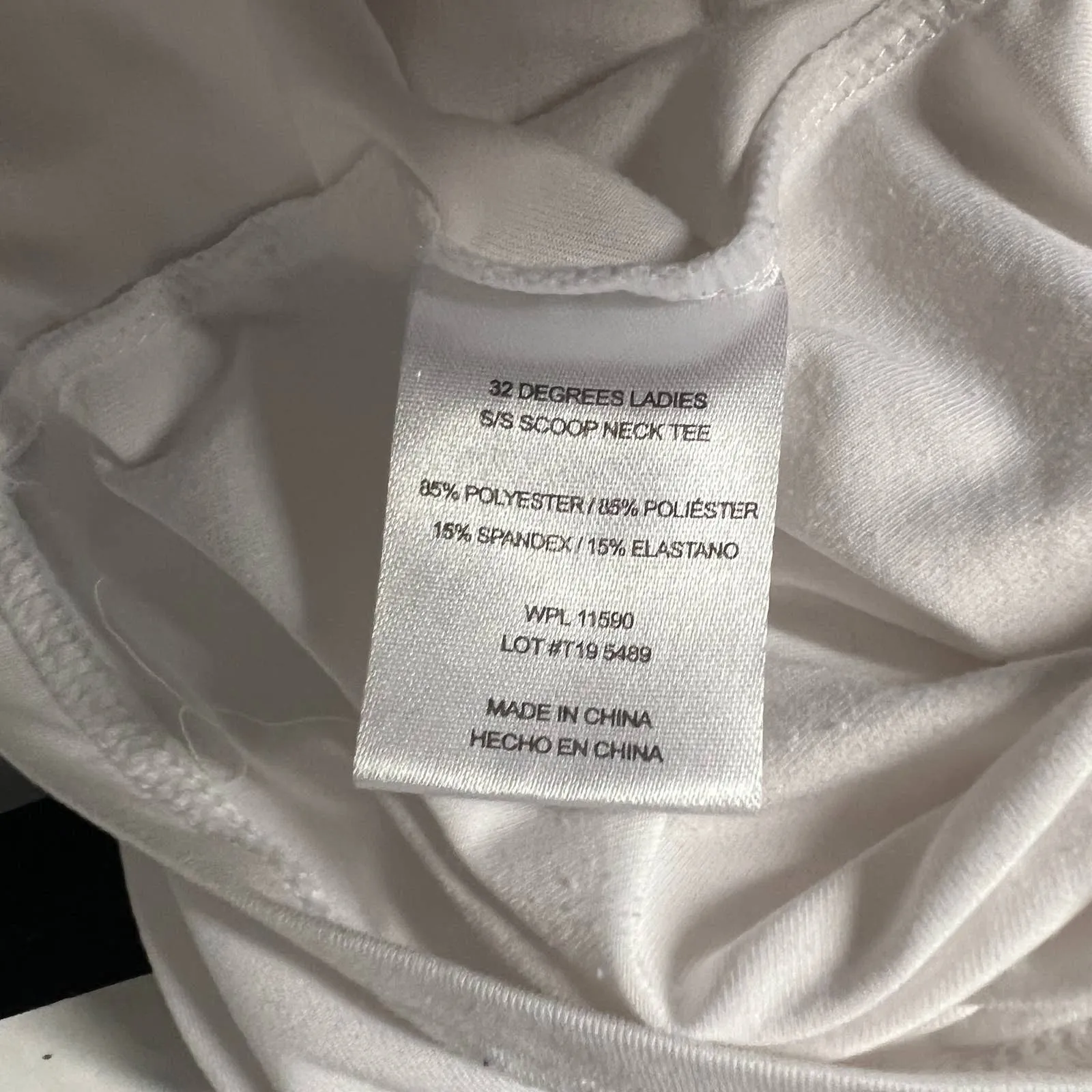 32 Degrees Heat 32 Degrees Cool White Athletic Breathable Short Sleeve Top Size Medium - Image 3