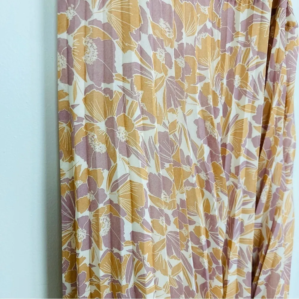 ASTR the label floral wrap dress - Image 5