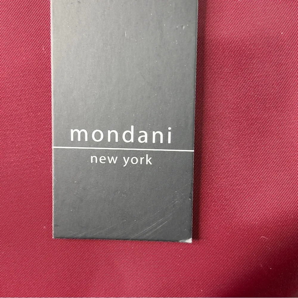 Mondani New York WeekenderTote/Duffle/Gym Bag Holds Sneakers & Yoga Mat … - Image 11