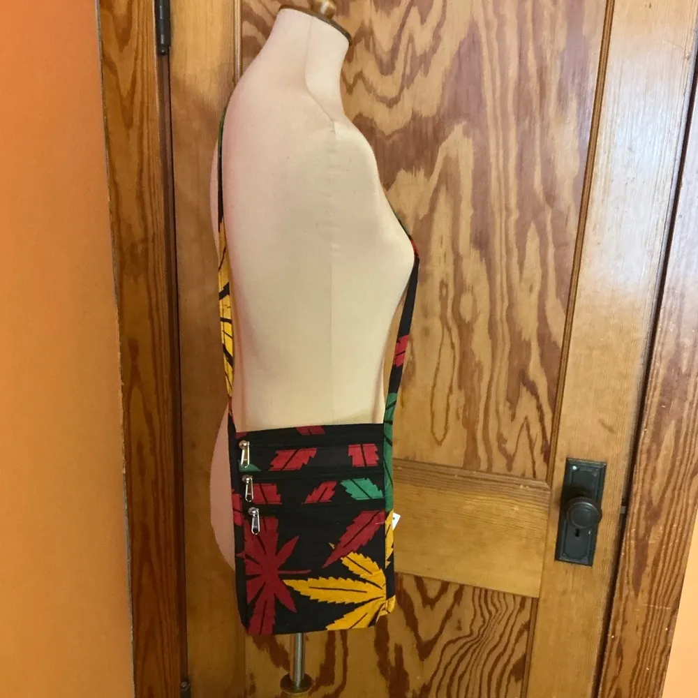 Rasta pot leaf concert purse - Image 5