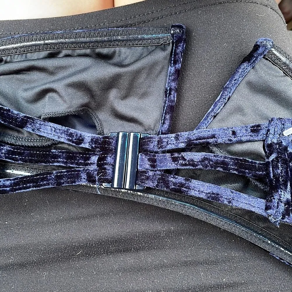 New Wolf & Whistle Velvet Strappy Bikini Top - Image 8