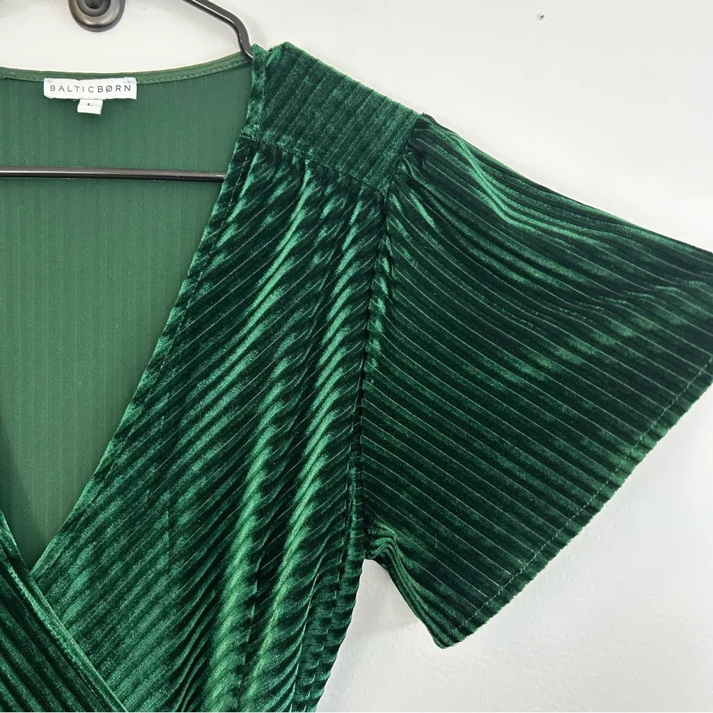 Baltic Born In The Groove Emerald Green Ribbed Velvet Wrap Midi Dress Size Large - Image 5
