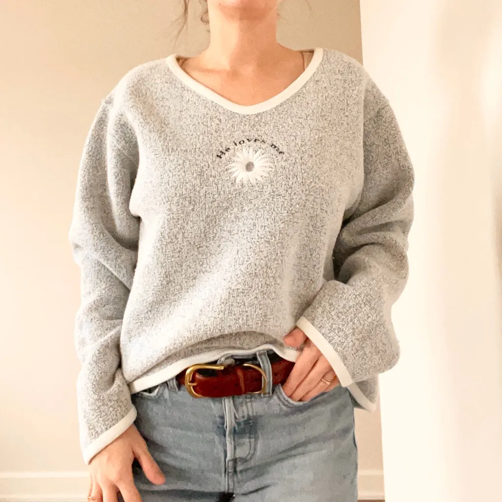 Vintage 90s He Loves Me Sweatshirt Gray Size undefined - Image 4