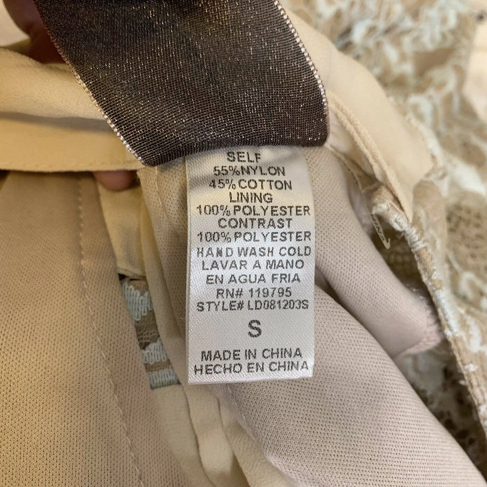 Moon Collection‎ Lace V Back Dress Small - Image 3