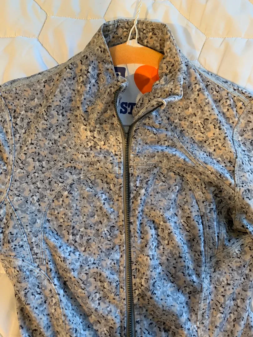 Lululemon Zip Jacket - Image 6