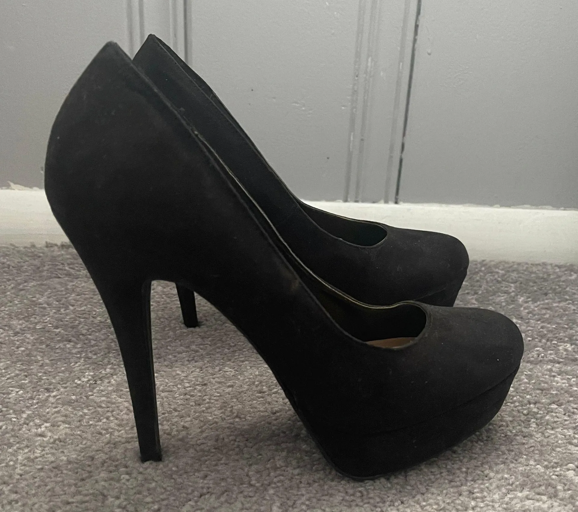 Black Heels - Image 2