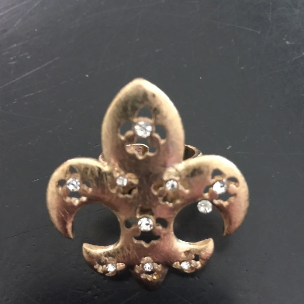 Fleur de lis ring Gold - Image 4