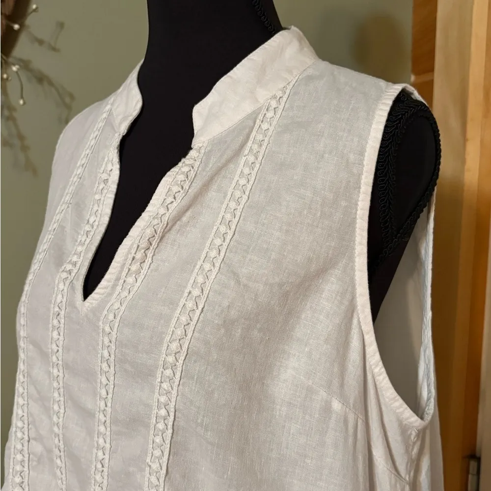 Crown & Ivy White Ruffled Blouse with Mandarin Collar - Image 3