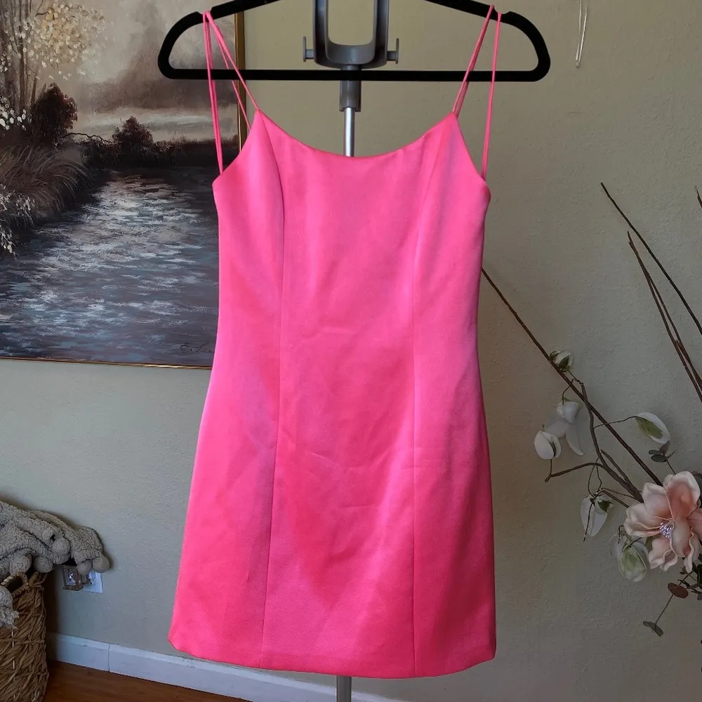 NWT Alice + Olivia Nelle Mini Dress in Barbie Neon Pink Size 0 $265 - Image 5