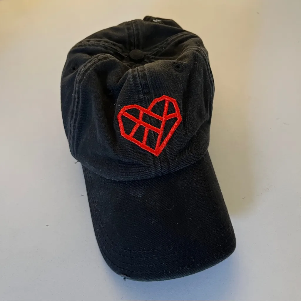 Black Cap with Red Heart Embroidery Size M - Image 2
